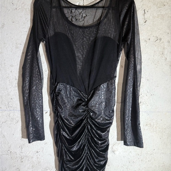 Chic Black Ruched Long Sleeve Dress - Picture 2 of 4